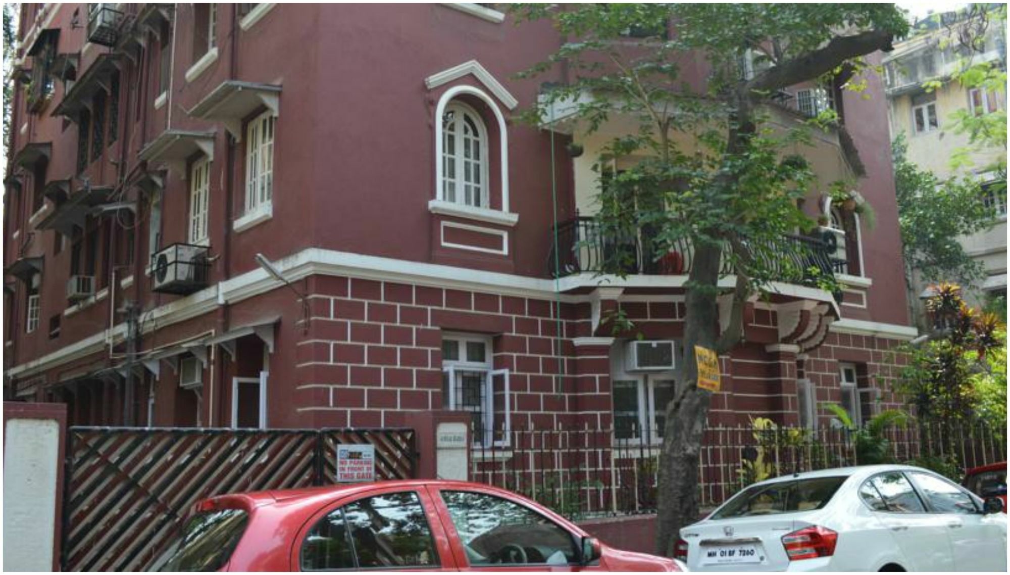 Bentleys Hotel Мумбаї Екстер'єр фото